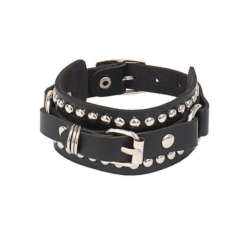 Nocturne Nietenarmband